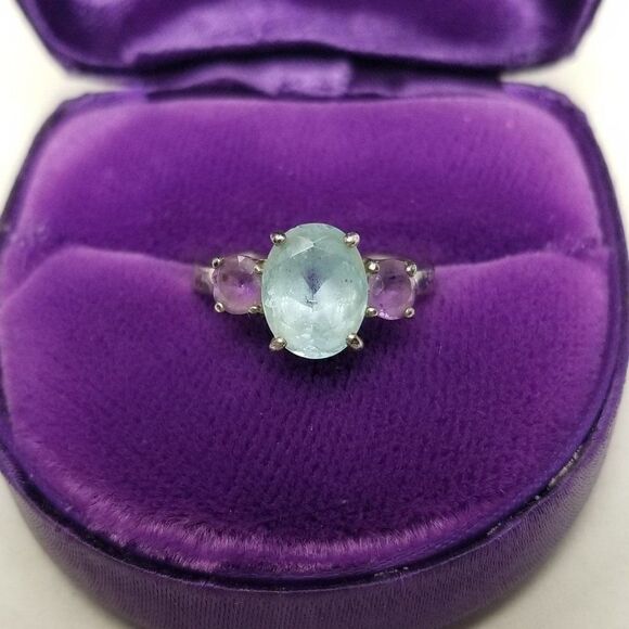 Vintage Sterling Silver Blue and Purple Rhinestone Three Stone Ring, Size 6 Band - Picture 5 of 10